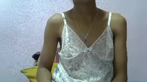 Snapshot of yalane chatting on 06/15/26, 05:26 yalane online show from 06/15/26, 05:26