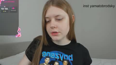 yamatobrodsky1 online show from 09/18/25, 12:18