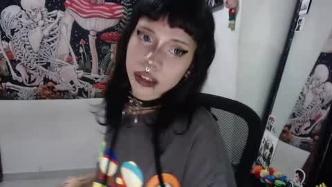 yami online show from 04/23/26, 03:08