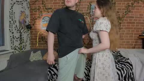 Mia and Andry  online show from 11/06/25, 12:17