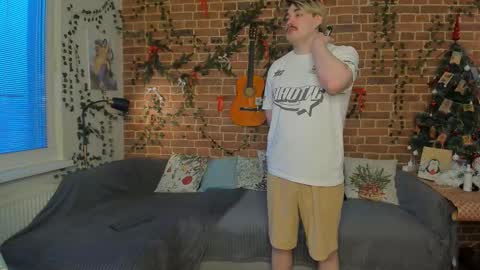 Mia and Andry  online show from 01/08/26, 12:51