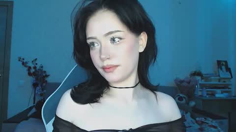 Yami online show from 03/06/25, 10:26