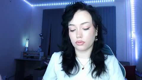 Yami online show from 04/13/26, 06:46