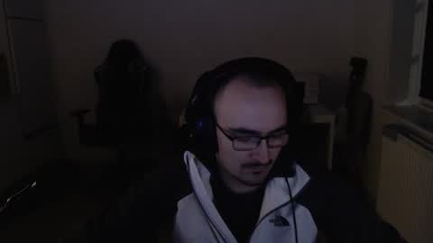 Snapshot of yamillamal157 chatting on 11/02/25, 08:11 YamilLamal online show from 11/02/25, 08:11