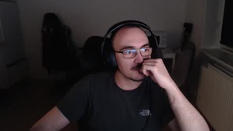 Snapshot of yamillamal157 chatting on 11/03/25, 11:15 YamilLamal online show from 11/03/25, 11:15