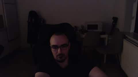 Snapshot of yamillamal157 chatting on 12/18/25, 05:52 YamilLamal online show from 12/18/25, 05:52