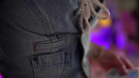 Snapshot of yamirakem chatting on 02/19/25, 07:05 Yamira online show from 02/19/25, 07:05