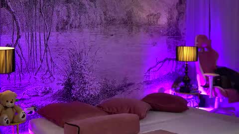 Snapshot of yamirakem chatting on 09/30/25, 06:02 Yamira online show from 09/30/25, 06:02