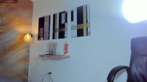 Naomi online show from 12/15/25, 08:57