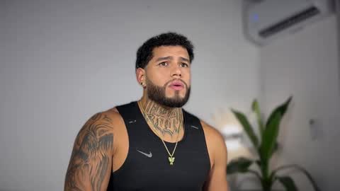 Snapshot of yamp_bigcock chatting on 11/15/25, 11:54 yamp sambrano online show from 11/15/25, 11:54