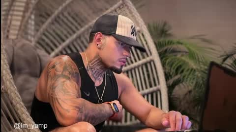 yamp sambrano online show from 03/24/26, 11:54