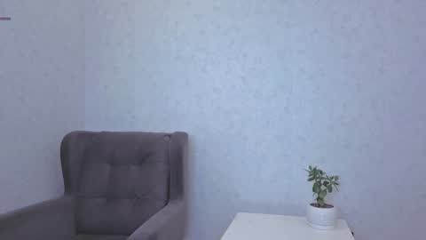 Snapshot of yana_squrel_22 chatting on 09/21/25, 01:07 Yana  online show from 09/21/25, 01:07