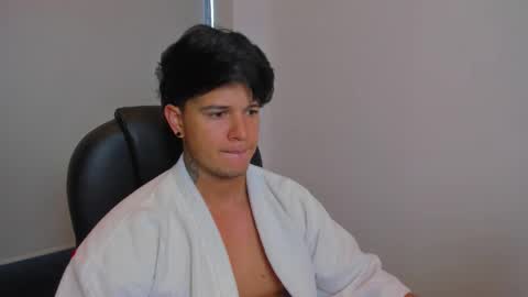 new here online show from 12/02/25, 12:21