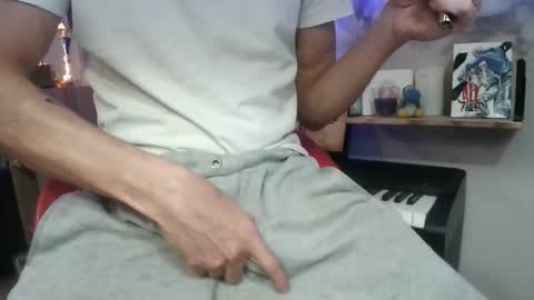 Snapshot of yannsolo8106 chatting on 11/13/25, 06:01 yannsolo8106 online show from 11/13/25, 06:01