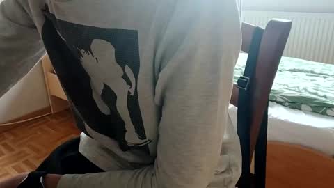 Snapshot of yanp541 chatting on 10/16/25, 11:00 yanp541 online show from 10/16/25, 11:00