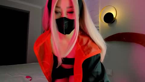 Yana online show from 11/27/25, 08:11