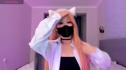 Snapshot of yanyaan chatting on 12/20/25, 10:28 Yana online show from 12/20/25, 10:28