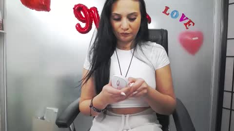 Yara online show from 02/14/26, 03:47