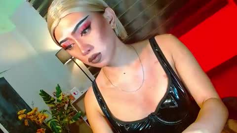 miss yasii online show from 03/12/26, 06:03