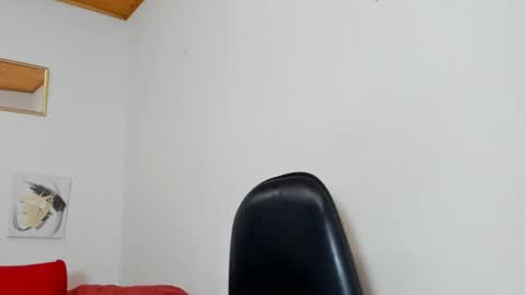 Yasemin online show from 12/04/25, 11:30