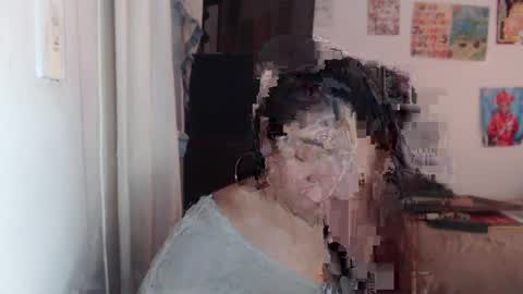 Snapshot of yasmin_love85 chatting on 09/16/25, 03:46 yasmin_love85 online show from 09/16/25, 03:46