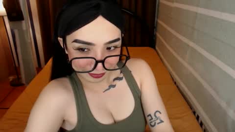 Snapshot of yassiered chatting on 02/02/25, 08:57 yassiered online show from 02/02/25, 08:57