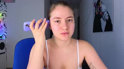 Yasyaa  online show from 09/17/25, 05:09