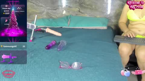 Snapshot of yaya____ chatting on 12/30/24, 10:55 yaya____ online show from 12/30/24, 10:55