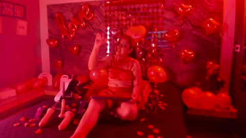 Snapshot of yaya____ chatting on 02/15/25, 04:58 yaya____ online show from 02/15/25, 04:58