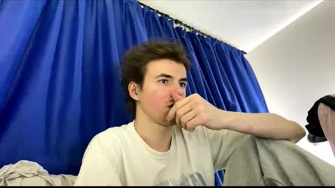 Snapshot of yayay333 chatting on 01/05/26, 05:27 yayay333 online show from 01/05/26, 05:27