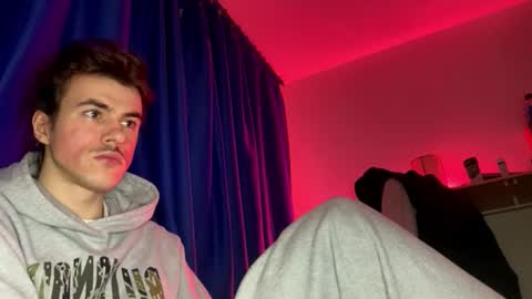 Snapshot of yayay333 chatting on 01/11/26, 08:03 yayay333 online show from 01/11/26, 08:03