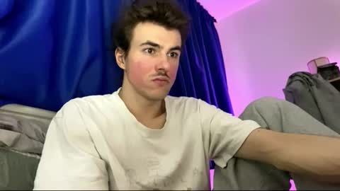 Snapshot of yayay333 chatting on 02/18/26, 05:09 yayay333 online show from 02/18/26, 05:09