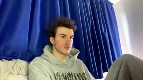 yayay333 online show from 03/18/26, 02:42