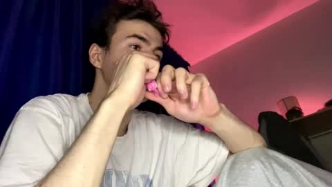 yayay333 online show from 04/23/26, 03:08