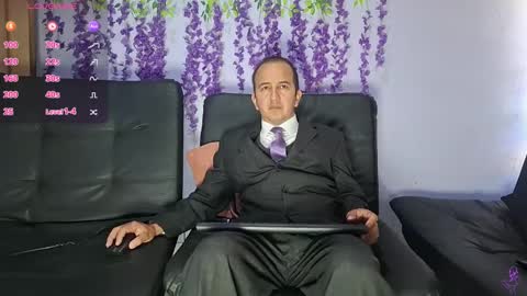 Hazzan online show from 02/05/26, 03:05