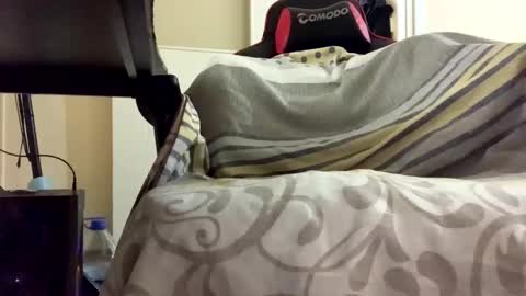 Snapshot of yebooo99518 chatting on 11/16/25, 03:28 yebooo99518 online show from 11/16/25, 03:28