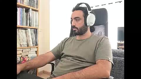 Snapshot of yeeaahoo chatting on 09/16/25, 10:16 yeeaahoo online show from 09/16/25, 10:16