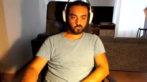 Snapshot of yeeaahoo chatting on 09/21/25, 01:35 yeeaahoo online show from 09/21/25, 01:35