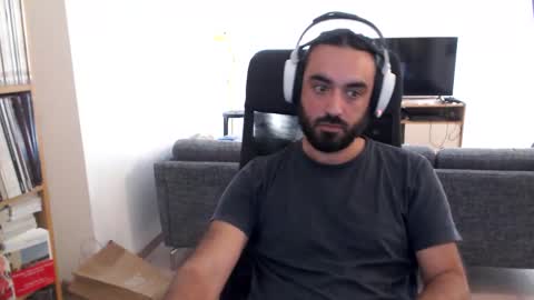 Snapshot of yeeaahoo chatting on 10/09/25, 07:17 yeeaahoo online show from 10/09/25, 07:17