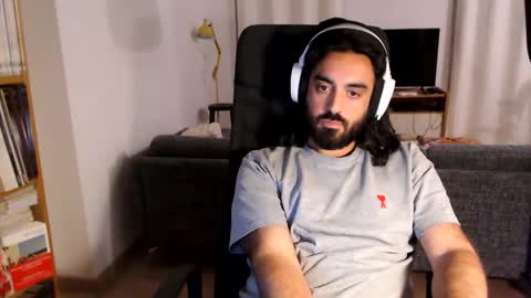 Snapshot of yeeaahoo chatting on 10/15/25, 06:19 yeeaahoo online show from 10/15/25, 06:19