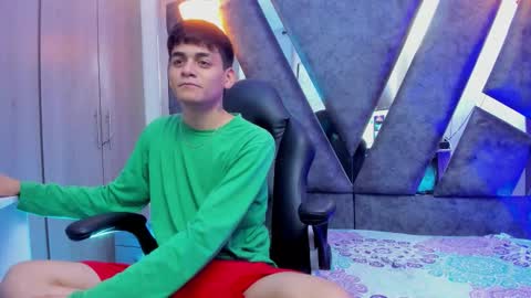 yef_thinn online show from 10/17/25, 03:31