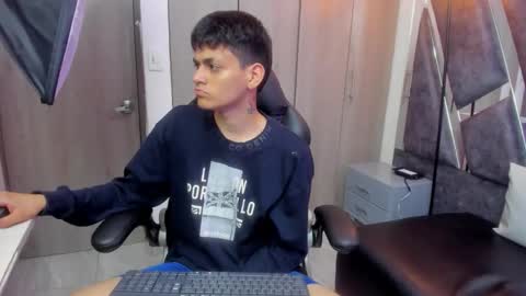 yef_thinn online show from 11/22/25, 04:11