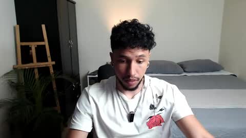 yeff online show from 04/23/26, 12:34