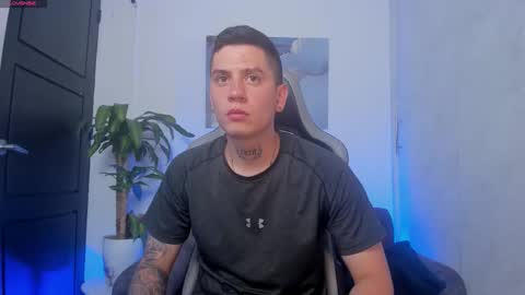 YEIKO ROMERO online show from 11/21/25, 07:01