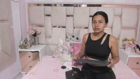 Yeins online show from 11/26/25, 11:00