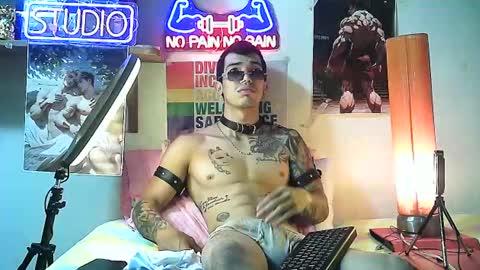 yeisoncastellanos1999 online show from 09/17/25, 11:50