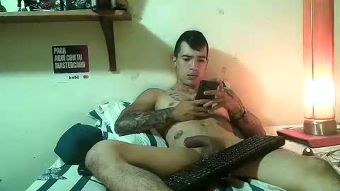 yeisoncastellanos1999 online show from 06/19/26, 09:40