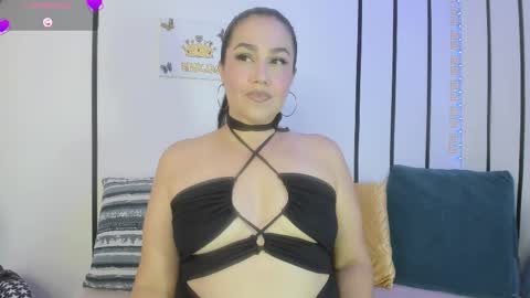 Yelena Owens online show from 09/17/25, 01:51