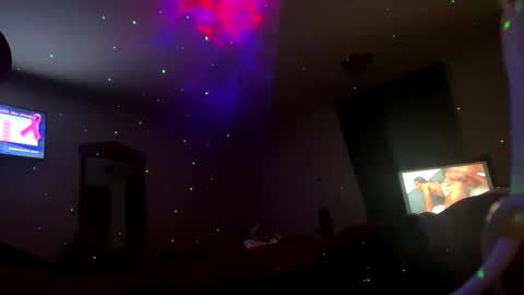 Ella Ts online show from 10/06/25, 08:34