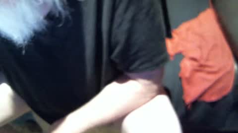 .     y e l l o w s n a k e s       . online show from 10/17/25, 09:01